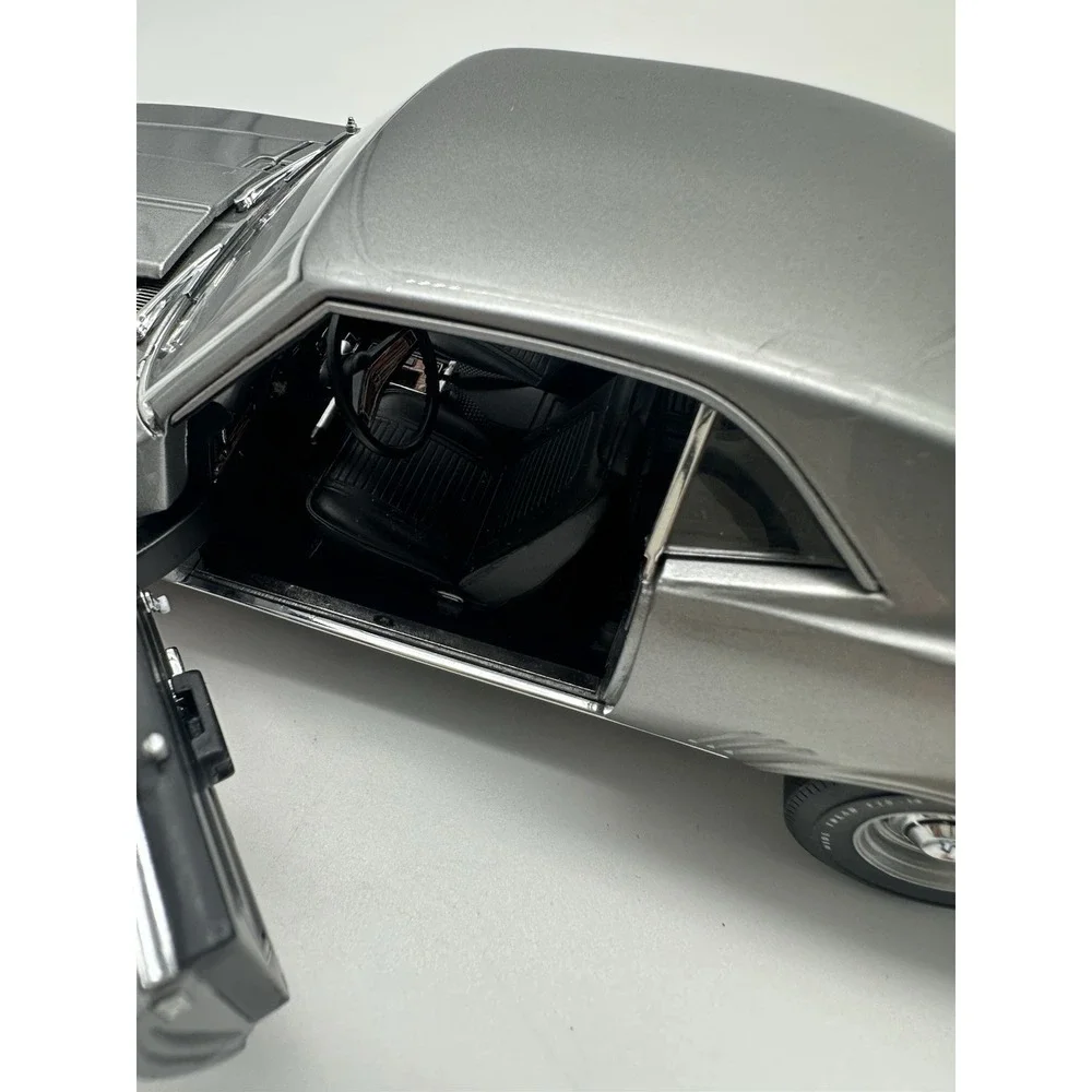 DANBURY MINT 1969 CHEVROLET COPO CAMARO CORTEZ SILVER 1:24 DIECAST MODEL NO BOX